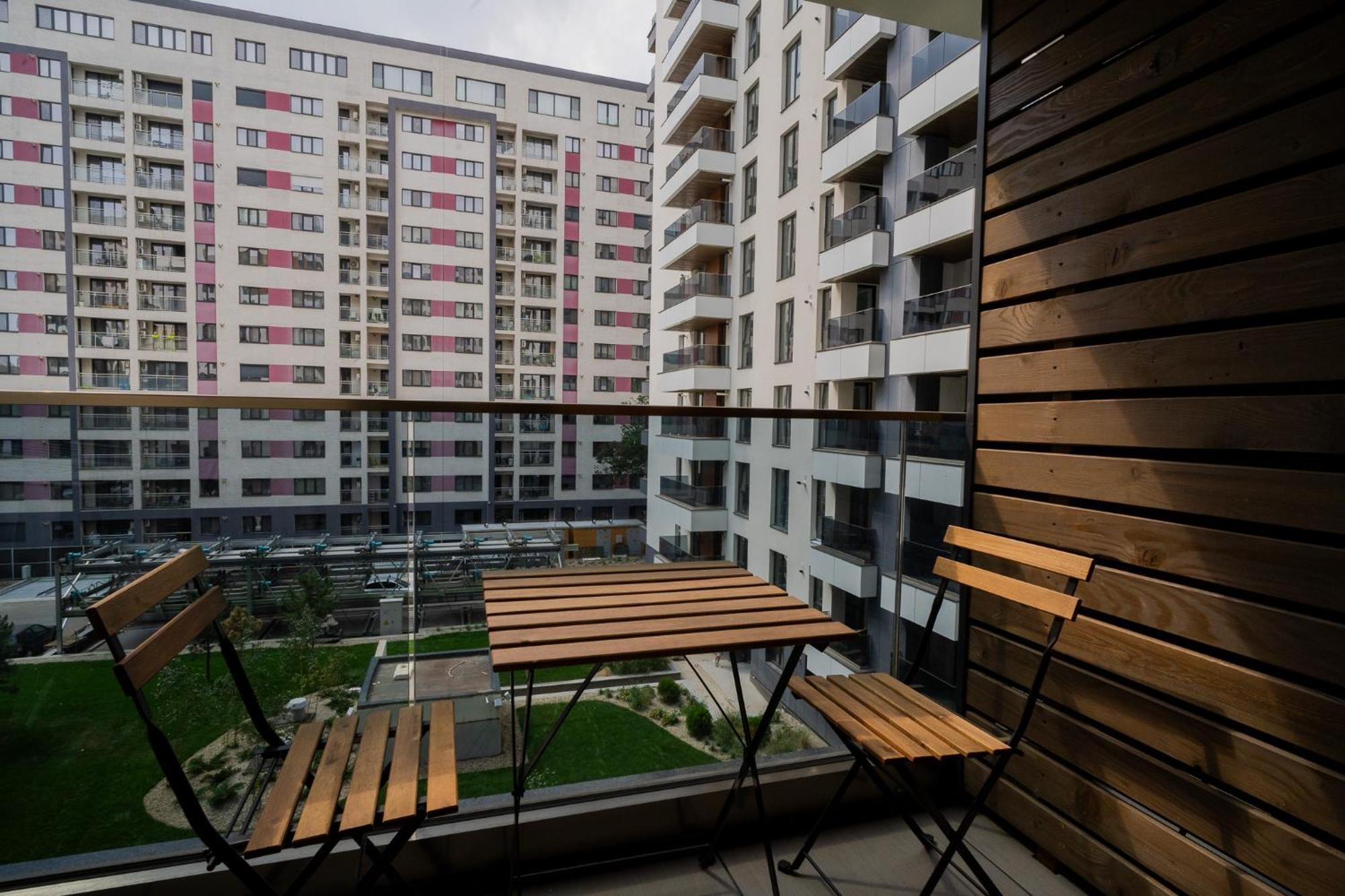Amazing View Apartments - Iuliu Maniu & Politehnica Park บูคาเรสต์ ภายนอก รูปภาพ