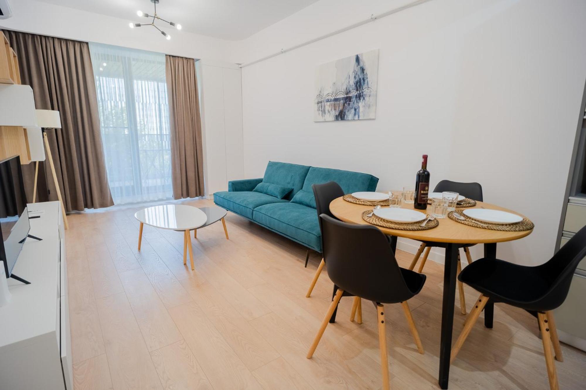 Amazing View Apartments - Iuliu Maniu & Politehnica Park บูคาเรสต์ ภายนอก รูปภาพ