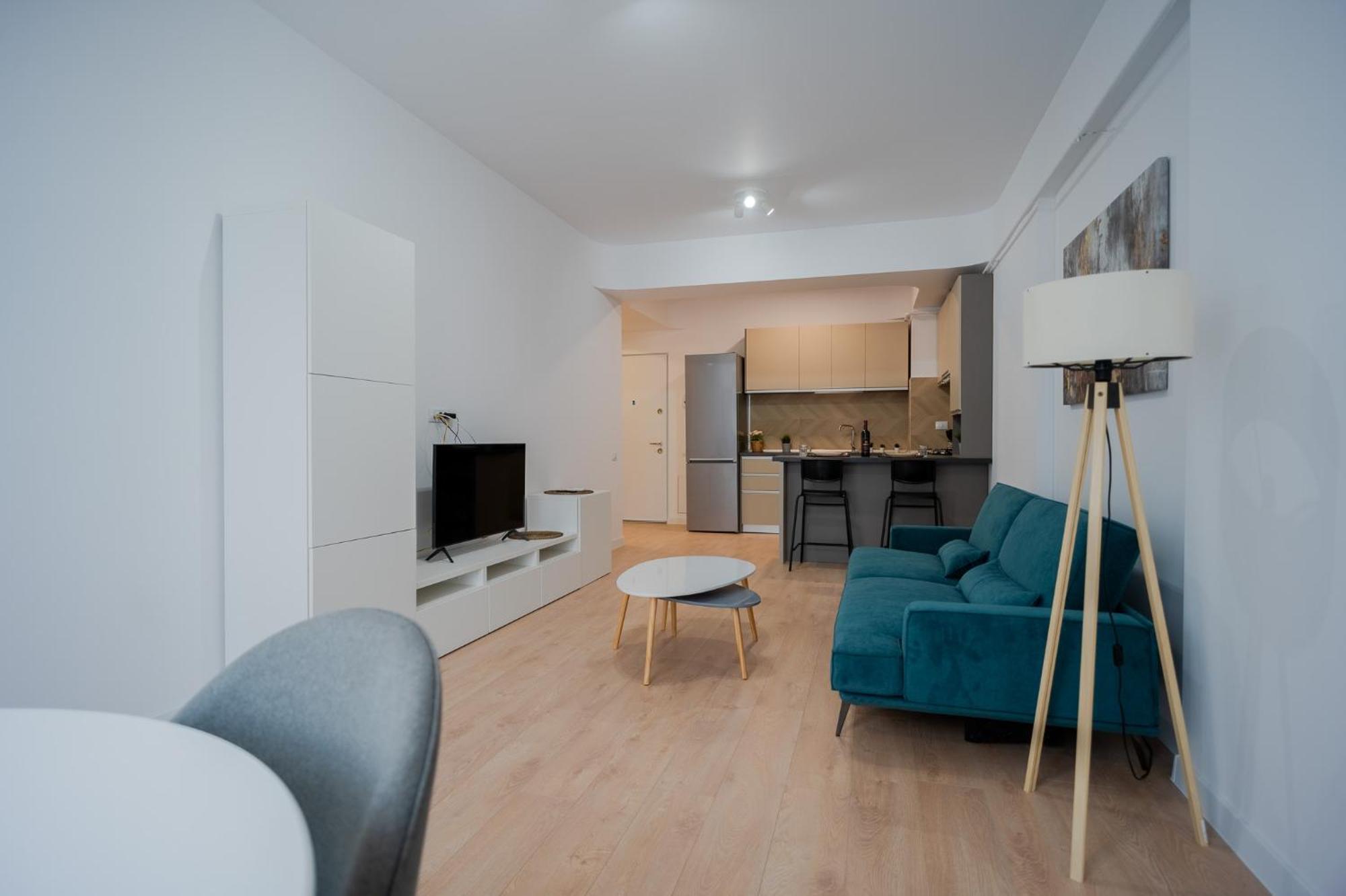 Amazing View Apartments - Iuliu Maniu & Politehnica Park บูคาเรสต์ ภายนอก รูปภาพ