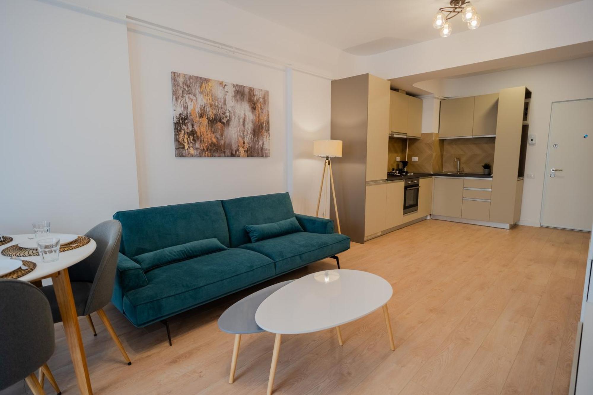 Amazing View Apartments - Iuliu Maniu & Politehnica Park บูคาเรสต์ ภายนอก รูปภาพ