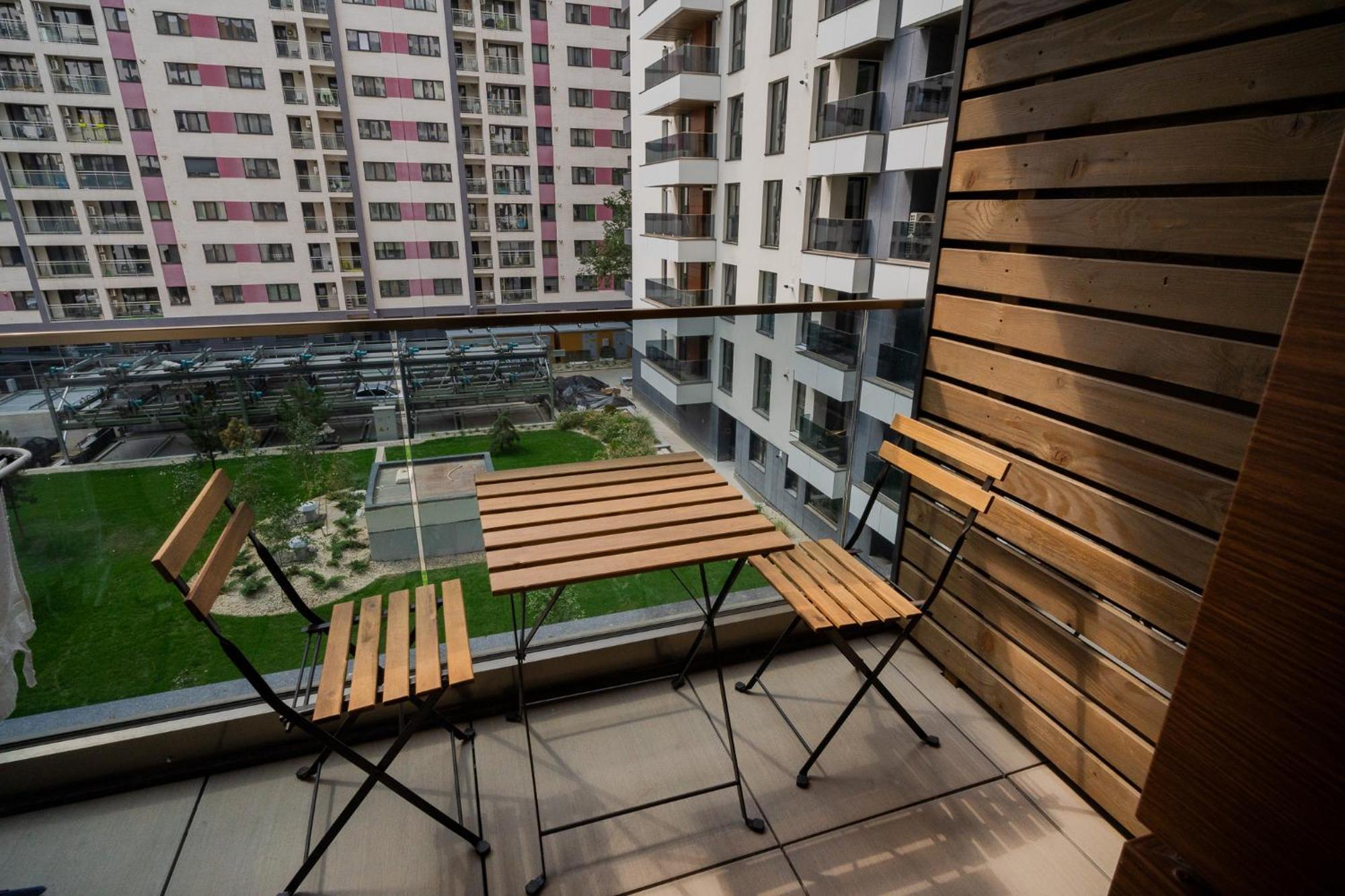 Amazing View Apartments - Iuliu Maniu & Politehnica Park บูคาเรสต์ ภายนอก รูปภาพ