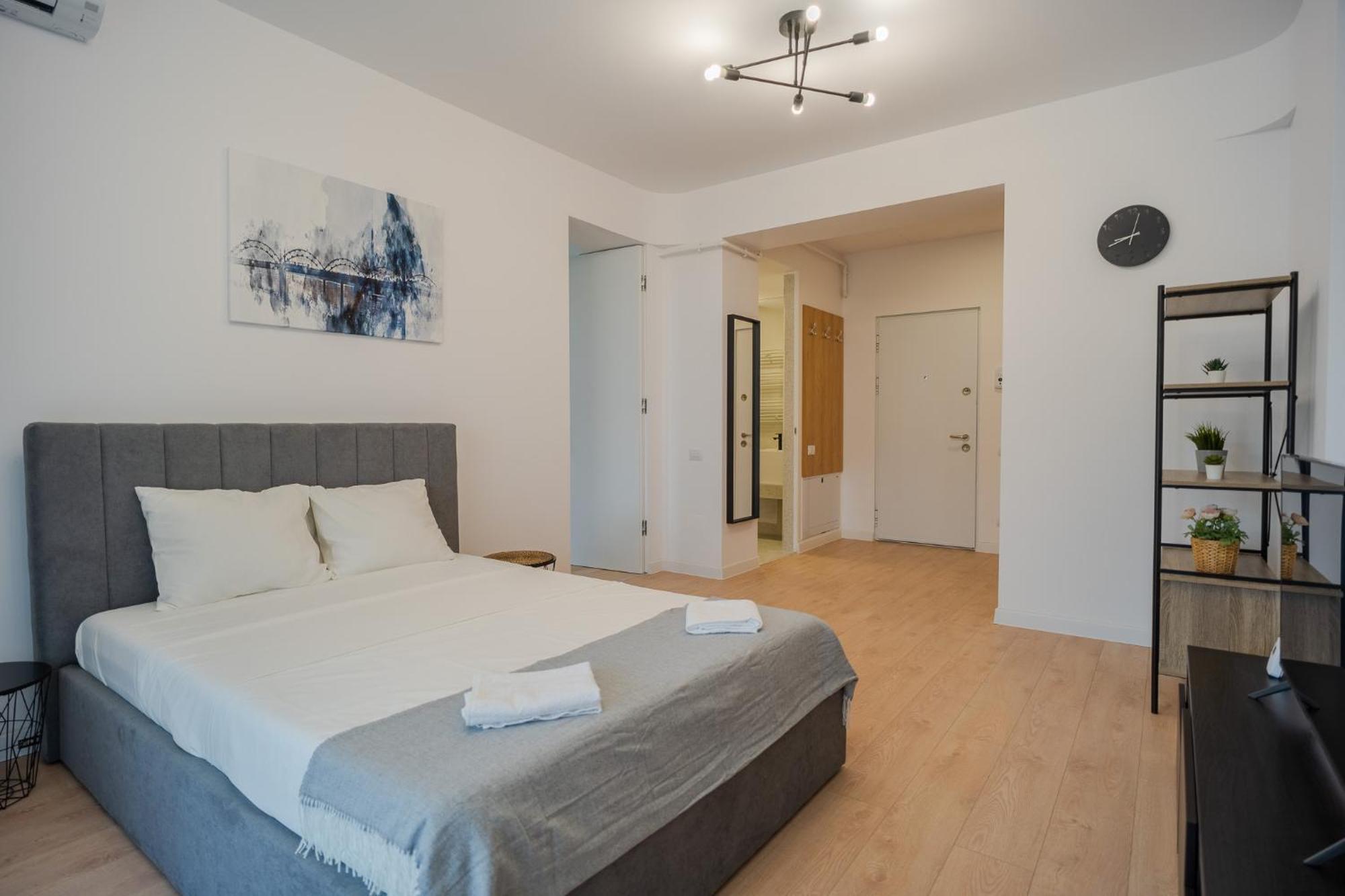 Amazing View Apartments - Iuliu Maniu & Politehnica Park บูคาเรสต์ ภายนอก รูปภาพ